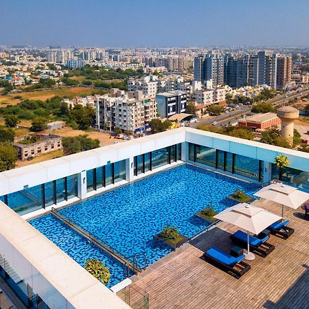 Renaissance Ahmedabad Hotel Exterior photo